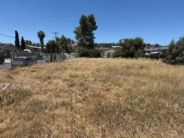 636 Johnson Avenue S, El Cajon, CA 92020