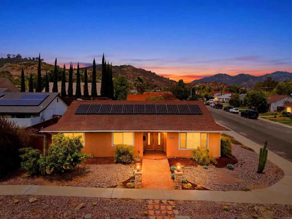 670 N Citrus Avenue, Escondido, CA 92027 - #1