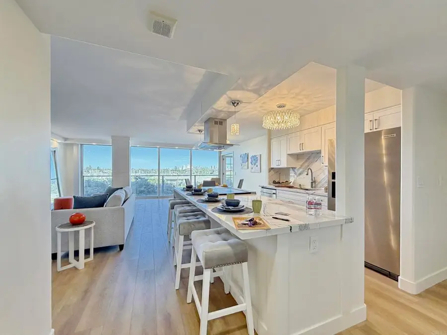 1820 Avenida Del Mundo #208, Coronado, CA 92118 - #3