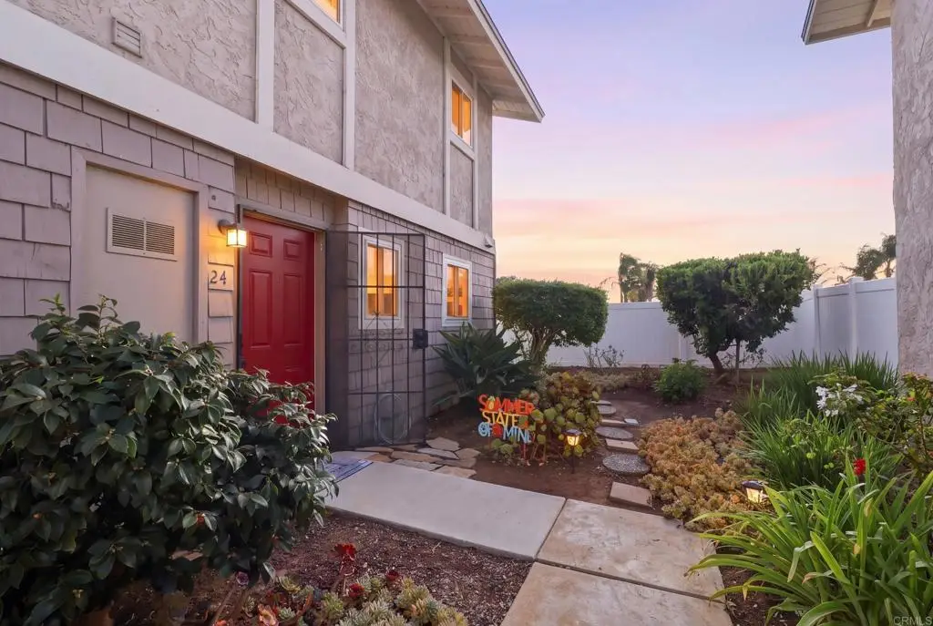 2112 E Vista Way #24, Vista, CA 92084 - #1