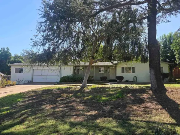 8211 Starland Drive, El Cajon, CA 92021