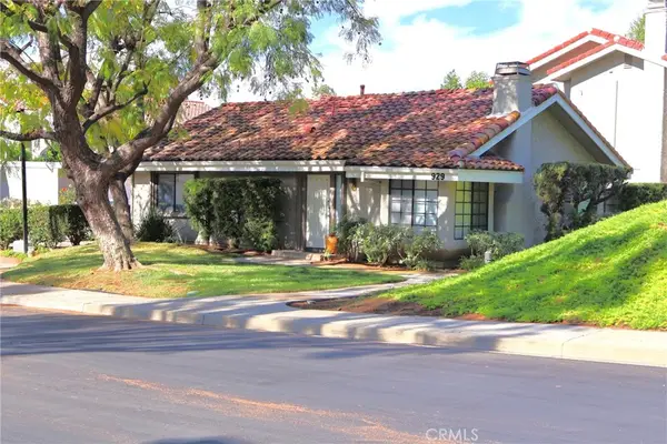 929 Thistlegate, Oak Park, CA 91377