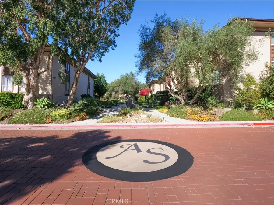 5921 Armaga Spring #E, Rancho Palos Verdes, CA 90275 - #2