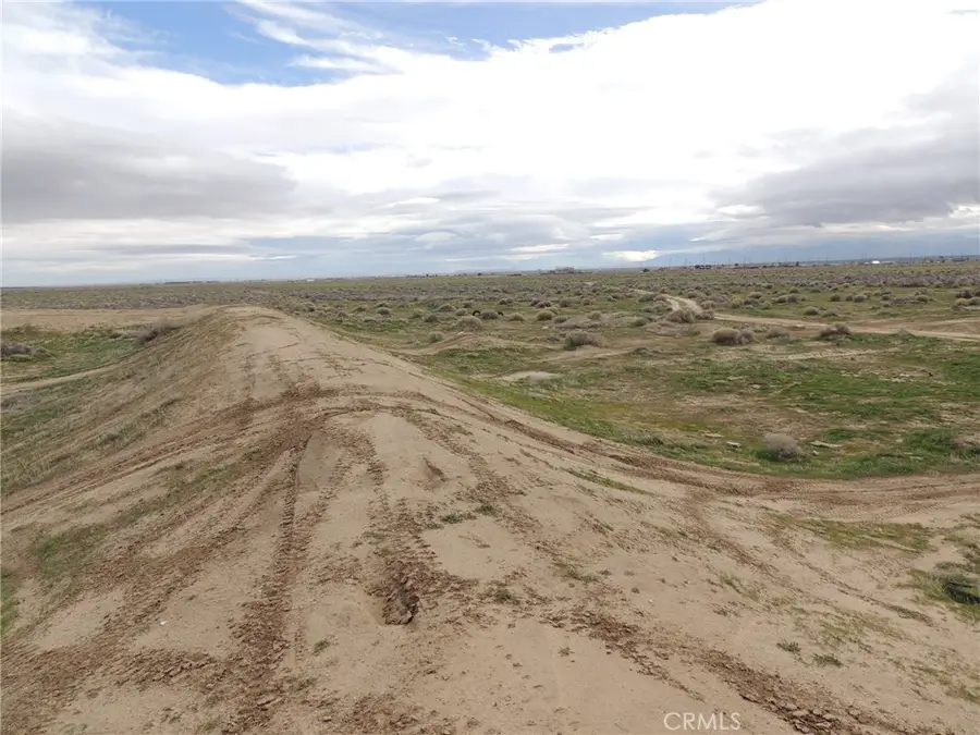 80 Vac/80 Stw/vic Avenue F8, North Antelope Valley, CA 93536 - Image #3