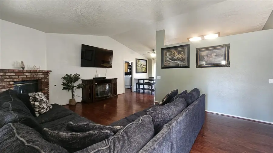 14506 Iroquois Road, Apple Valley, CA 92307 - Image #3