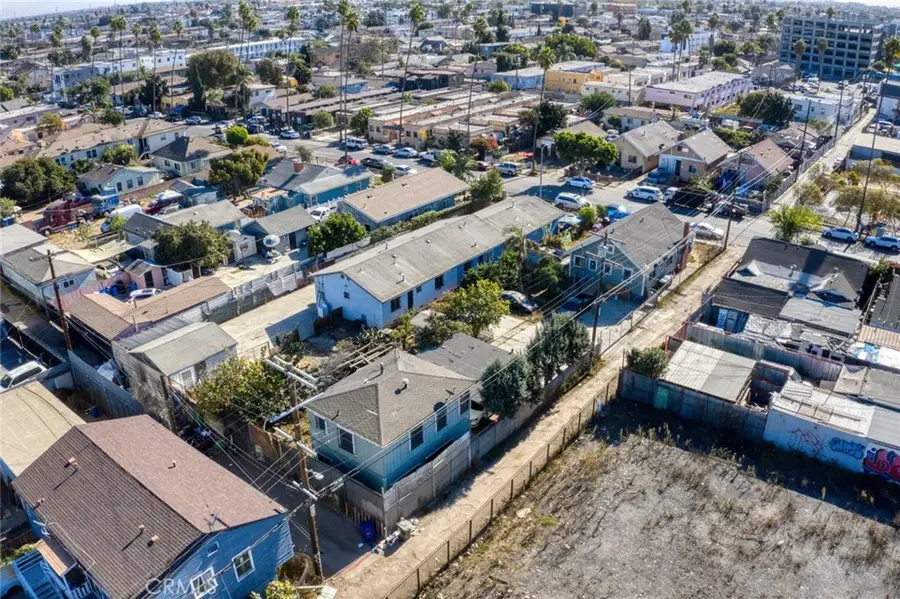 947 81, Los Angeles, CA 90044 - #3