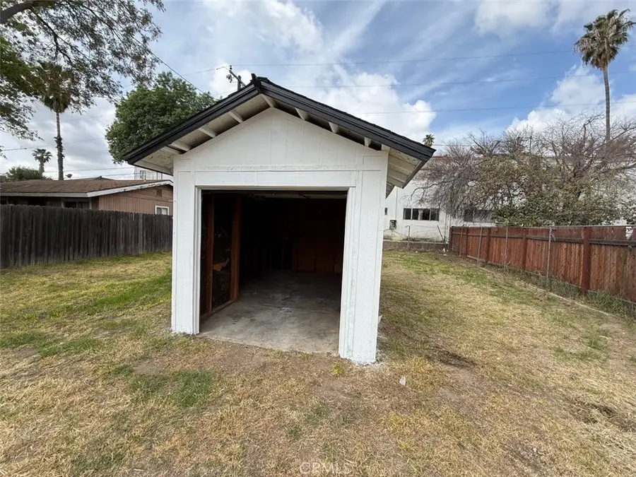 2036 Wall Avenue, San Bernardino, CA 92404 - Image #2
