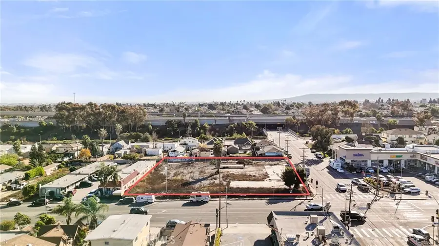 11400 S Hoover Street, Los Angeles, CA 90044 - #2