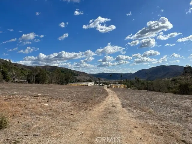 9104 Huntley Road, Fallbrook, CA 92028 - Image #2