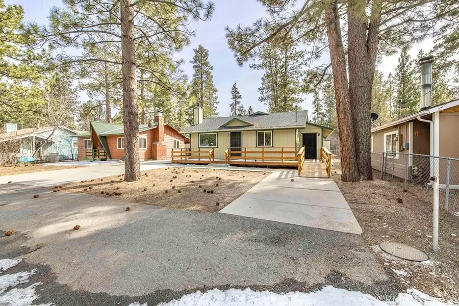 632 E Meadow Lane, Big Bear City, CA 92314 - #3