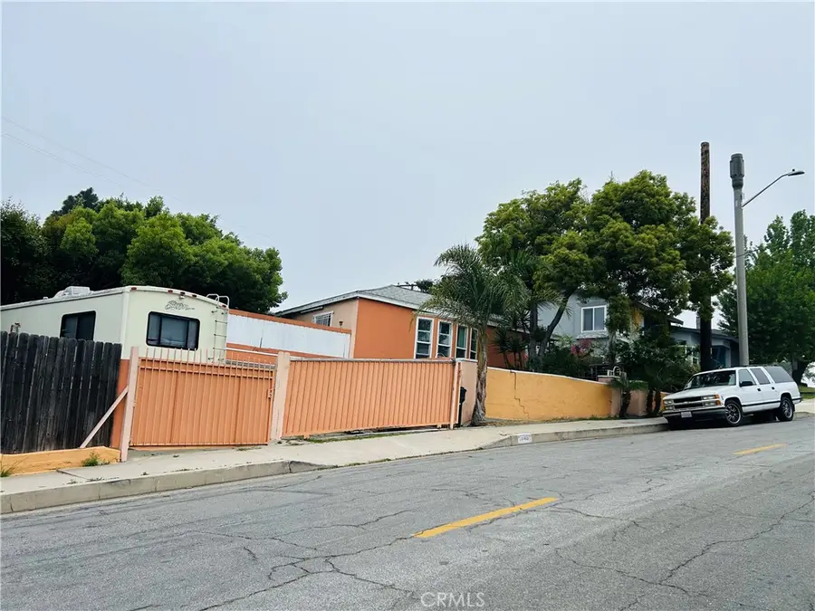 8415 West Boulevard, Inglewood, CA 90305 - Image #2