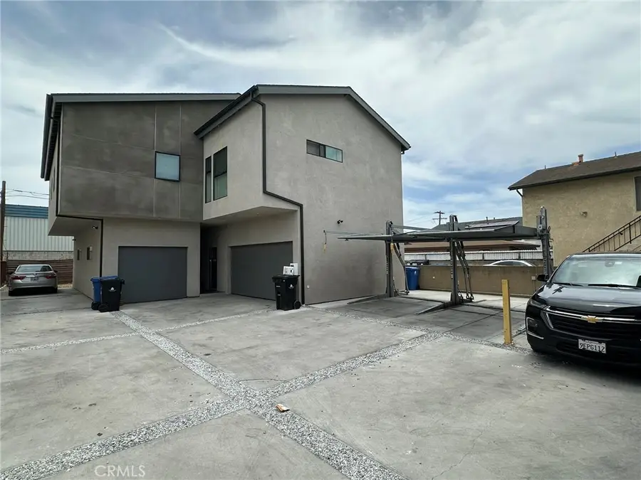 25200 Frampton Avenue, Harbor City, CA 90710 - Image #2