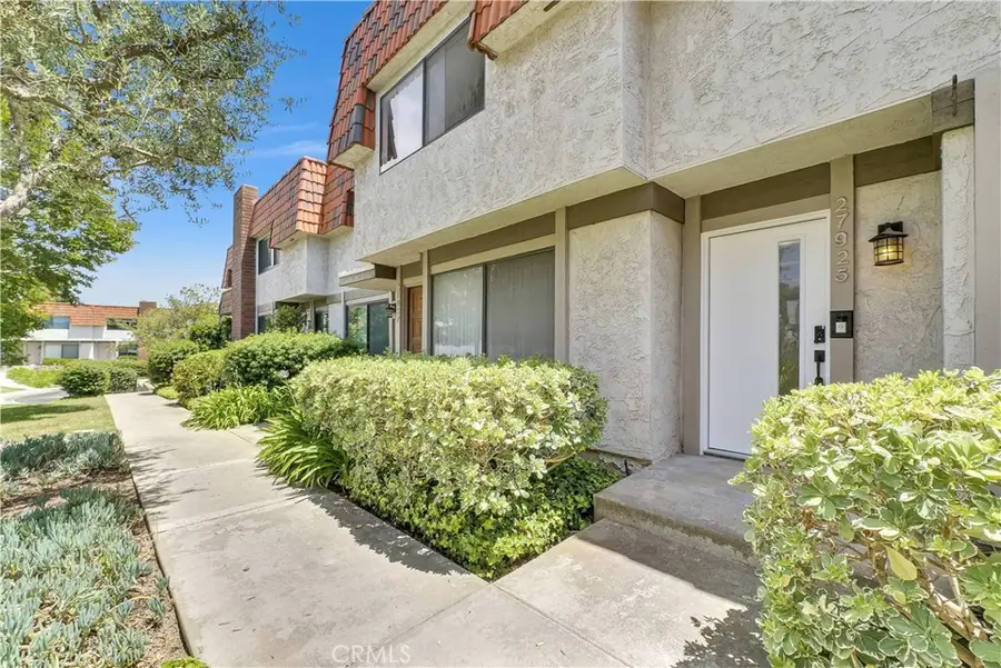 27925 Ridgebluff Court, Rancho Palos Verdes, CA 90275 - Image #2