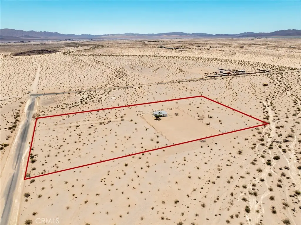 77623 Valle Vista Road, Twentynine Palms Yucca Valley, CA 92277 - Image #1