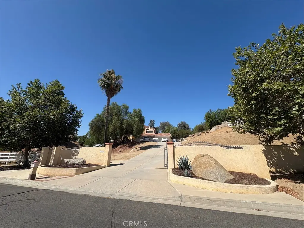 17905 Luna Court, Riverside, CA 92504 - #1