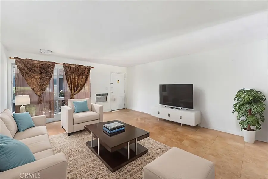 14802 Newport Avenue #18A, Tustin, CA 92780 - Image #3