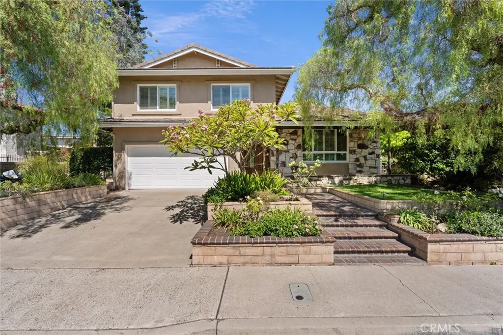 6301 E Bixby Hill Road, Long Beach, CA 90815 - Image #1