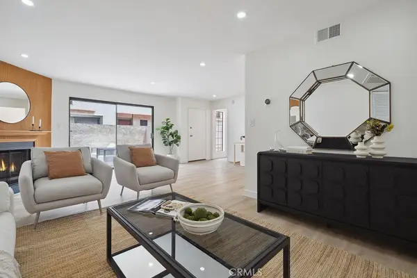 6101 Fulton Avenue #8, Van Nuys, CA 91401