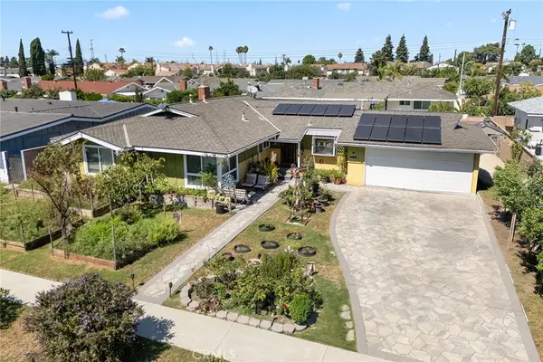 8921 Kennelly Lane, Anaheim, CA 92804