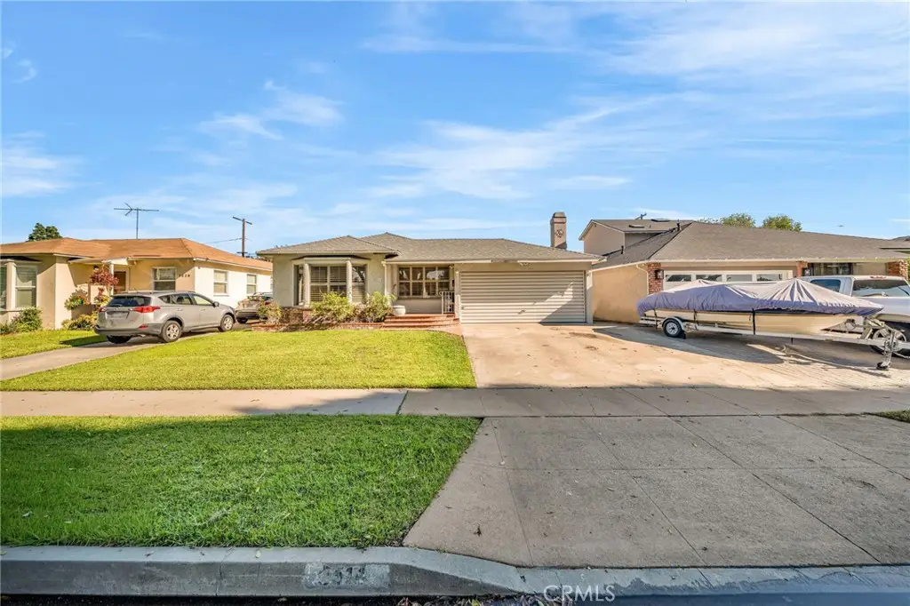 5514 Bellflower Blvd, Lakewood, CA 90713 - Image #1