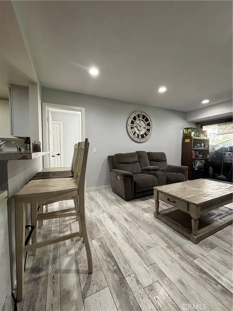 700 W 3rd #C206, Santa Ana, CA 92701 - Image #3