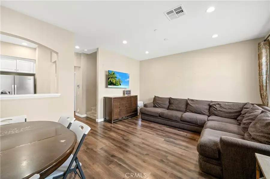 142 Hedge Bloom, Irvine, CA 92618 - Image #3