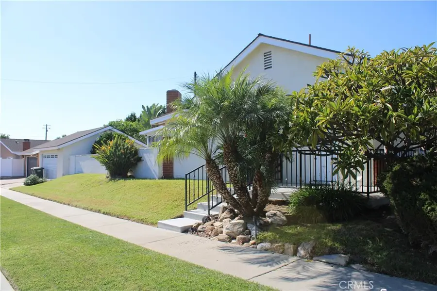 15856 Lawnhill Drive, La Mirada, CA 90638 - Image #2