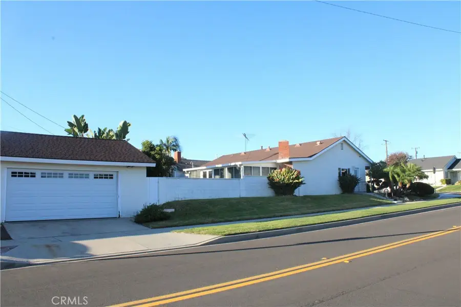 15856 Lawnhill Drive, La Mirada, CA 90638 - Image #3