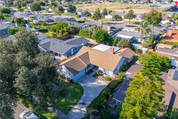 1137 W Porter, Fullerton, CA 92833