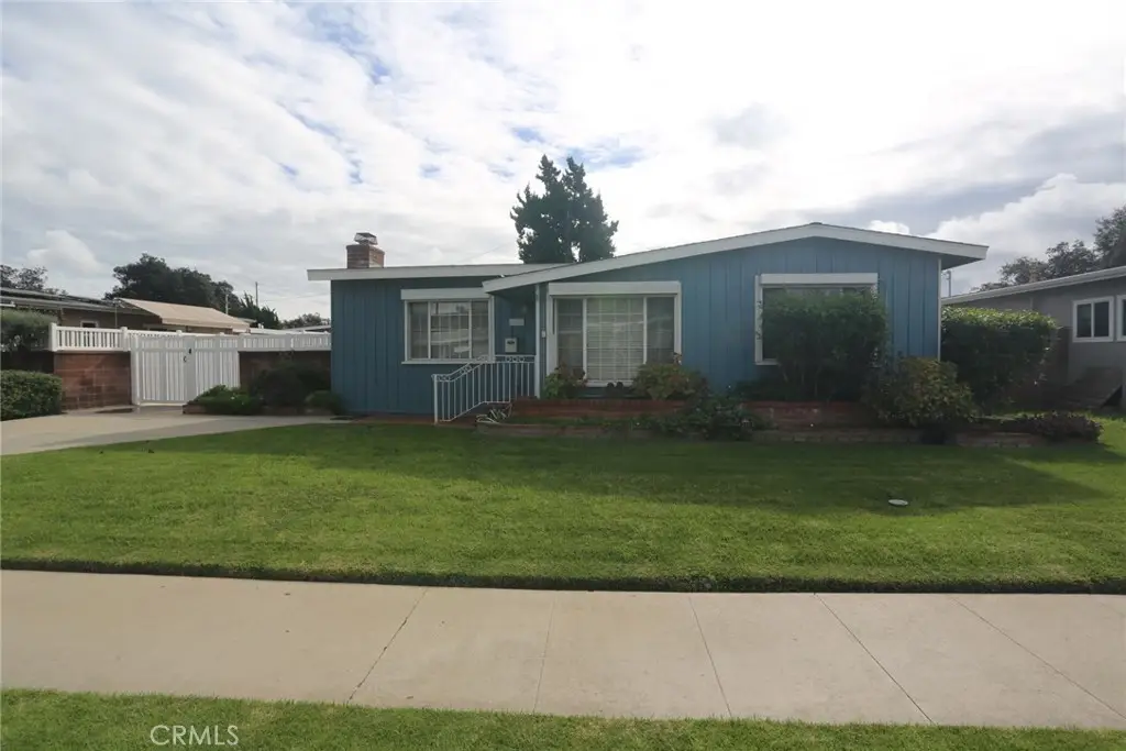 5624 E Vernon Street, Long Beach, CA 90815 - Image #1