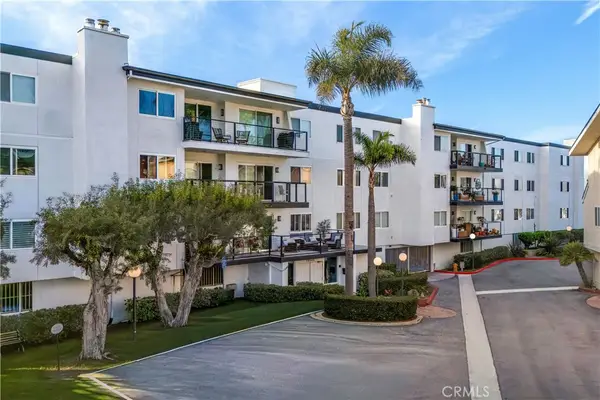 16255 Pacific Circle #106, Huntington Beach, CA 92649