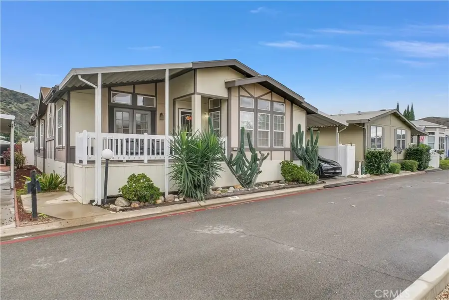 4901 Green River Road #102, Corona, CA 92878 - Image #2
