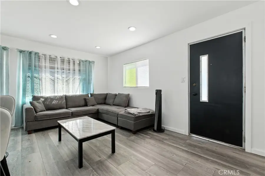 1900 Artesia Blvd #4, Torrance, CA 90504 - Image #2