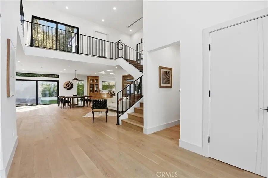 16226 Dickens, Encino, CA 91436 - Image #3