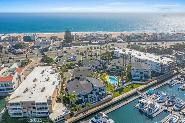 16255 Pacific Cir. #202, Huntington Beach, CA 92649