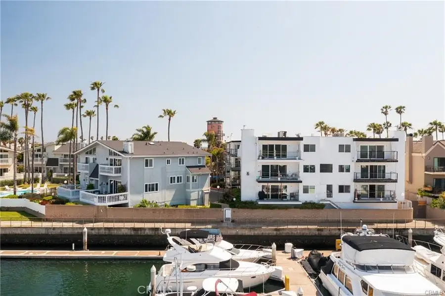 16255 Pacific Cir. #202, Huntington Beach, CA 92649 - #3