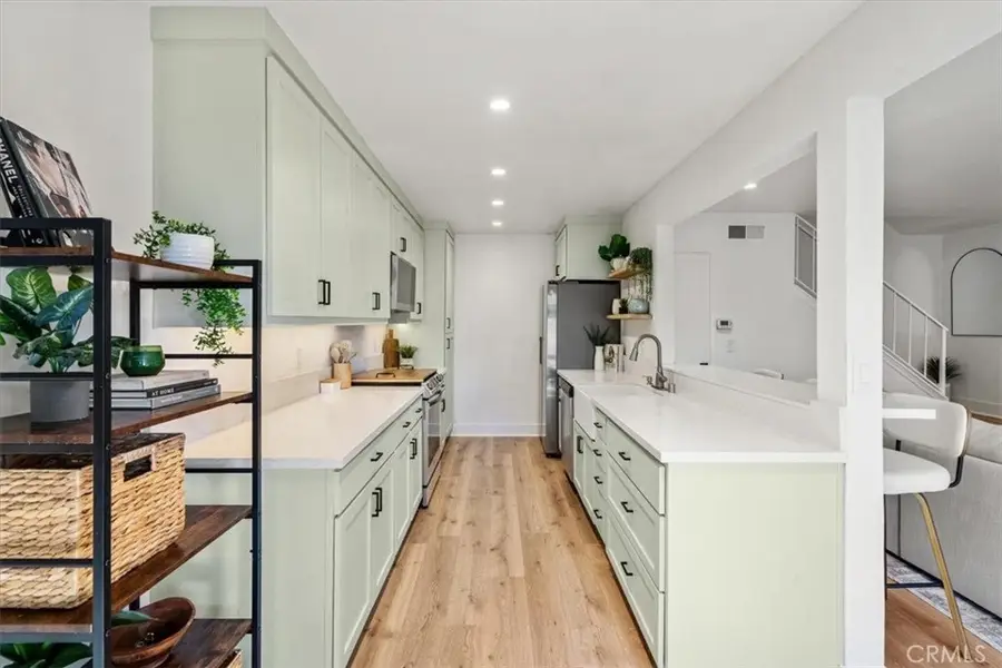 1196 Landsburn Circle, Westlake Village, CA 91361 - Image #2