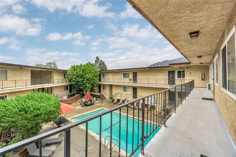3907 La Crescenta Avenue #208, La Crescenta, CA 91214 - Image #2