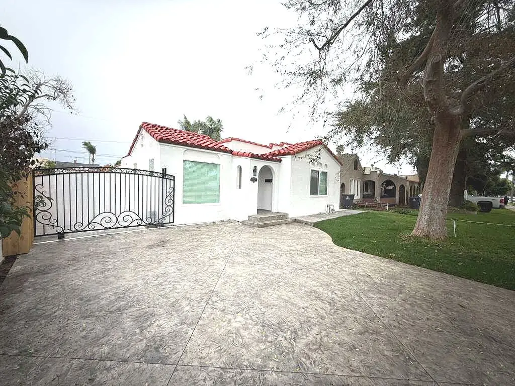 1207 S Van Ness, Santa Ana, CA 92707 - #1