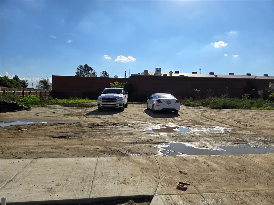 736 E Holt, Ontario, CA 91761 - Image #2