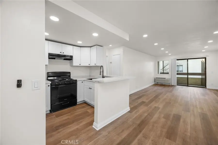 600 W 3rd #B205, Santa Ana, CA 92701 - Image #3