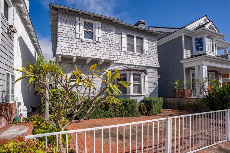 216 Amethyst, Newport Beach, CA 92662 - #2