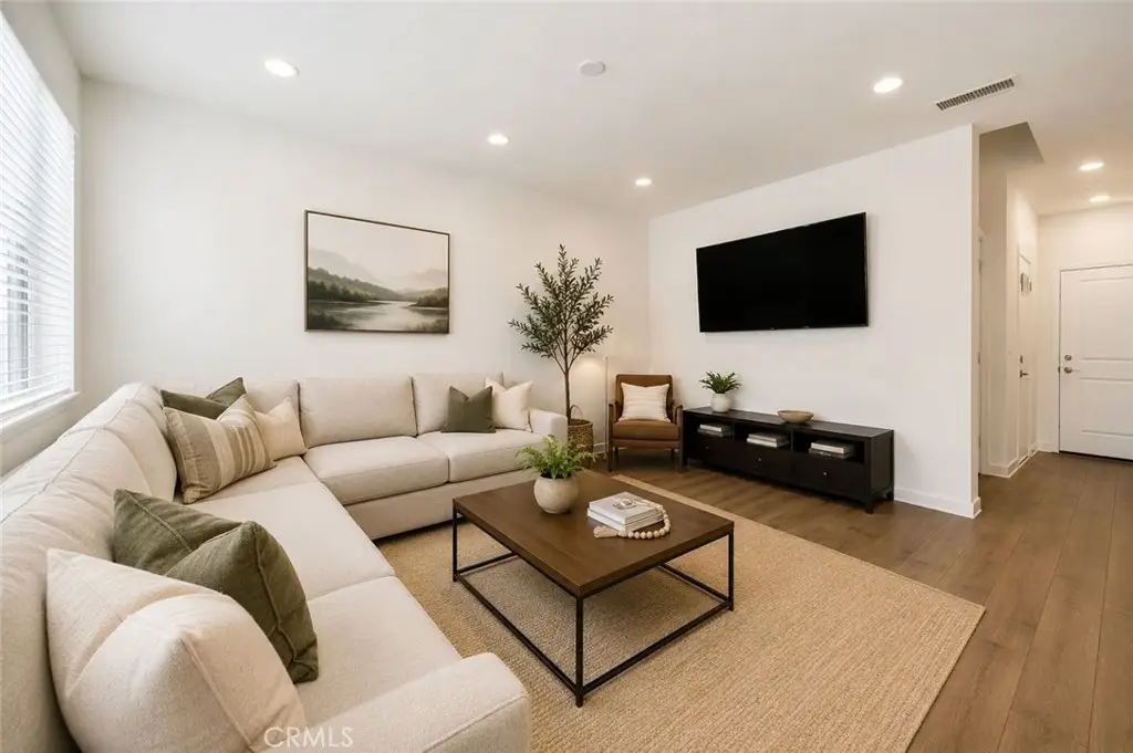 3934 Lavine #108, Corona, CA 92883 - #1