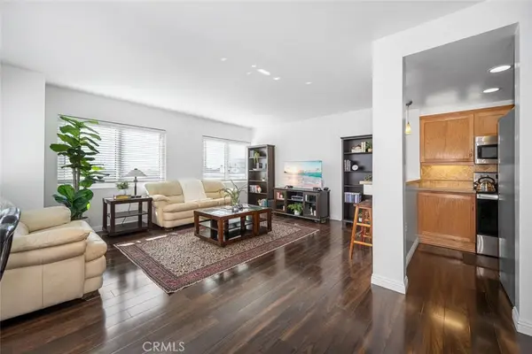 525 525 E Seaside Way #409, Long Beach, CA 90802