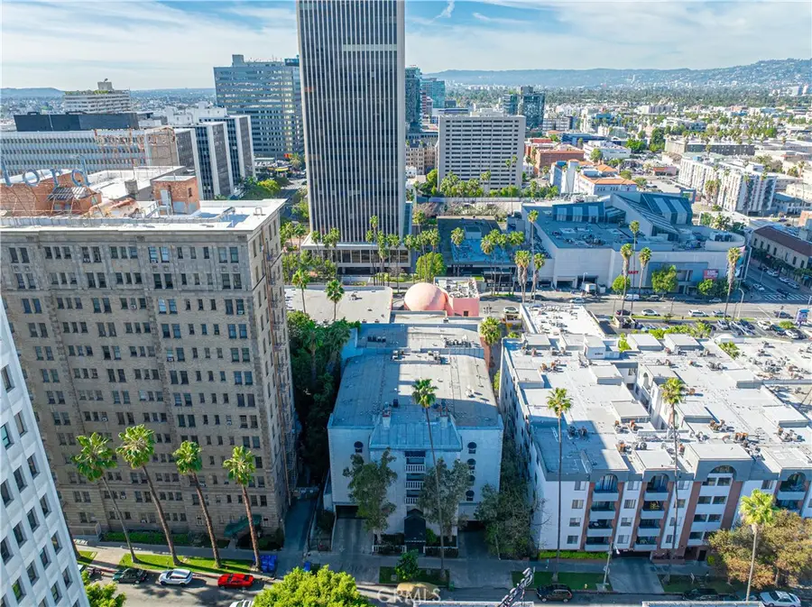 631 S Kenmore #406, Los Angeles, CA 90005 - #2