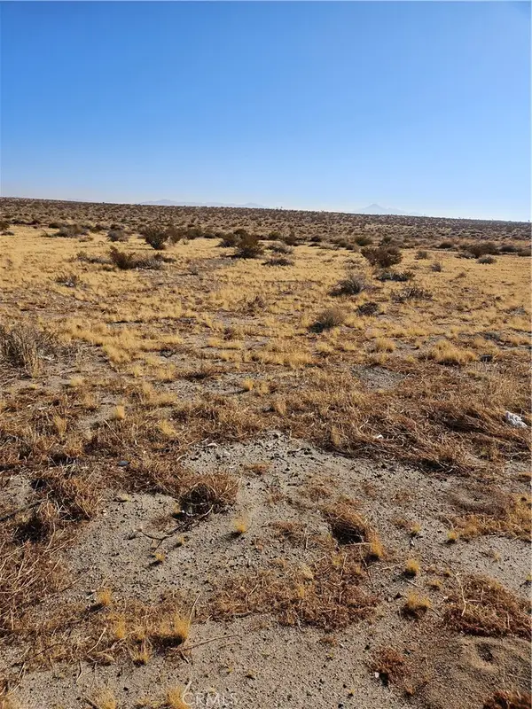 165 E Avenue F, Redman, CA 93535