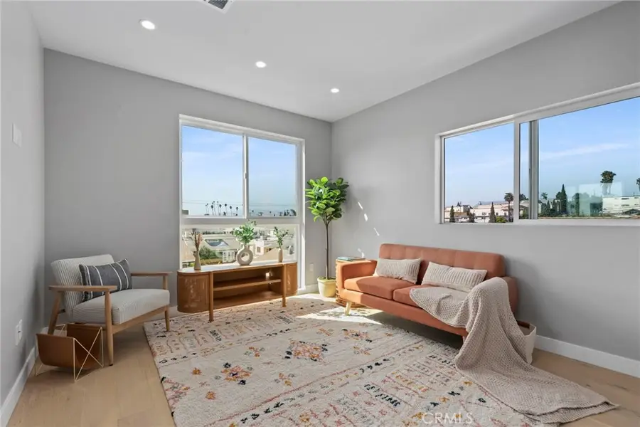 315 N Normandie, Los Angeles, CA 90004 - Image #2