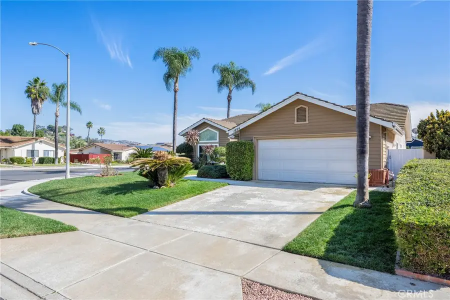 1894 Sunbury, Escondido, CA 92026 - Image #2