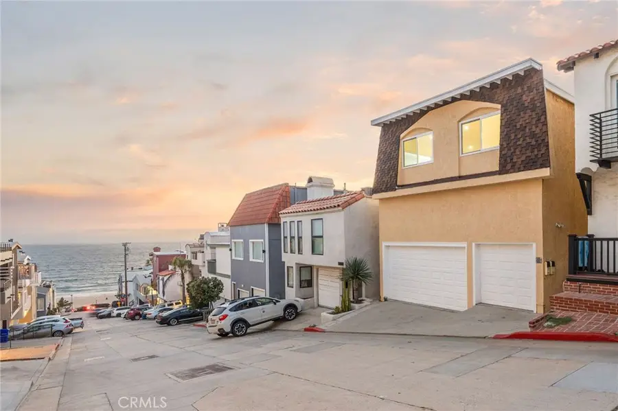 217 43rd, Manhattan Beach, CA 90266 - #3