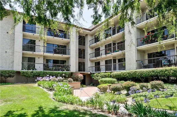 13650 Del Monte Dr. #28B, Seal Beach, CA 90740